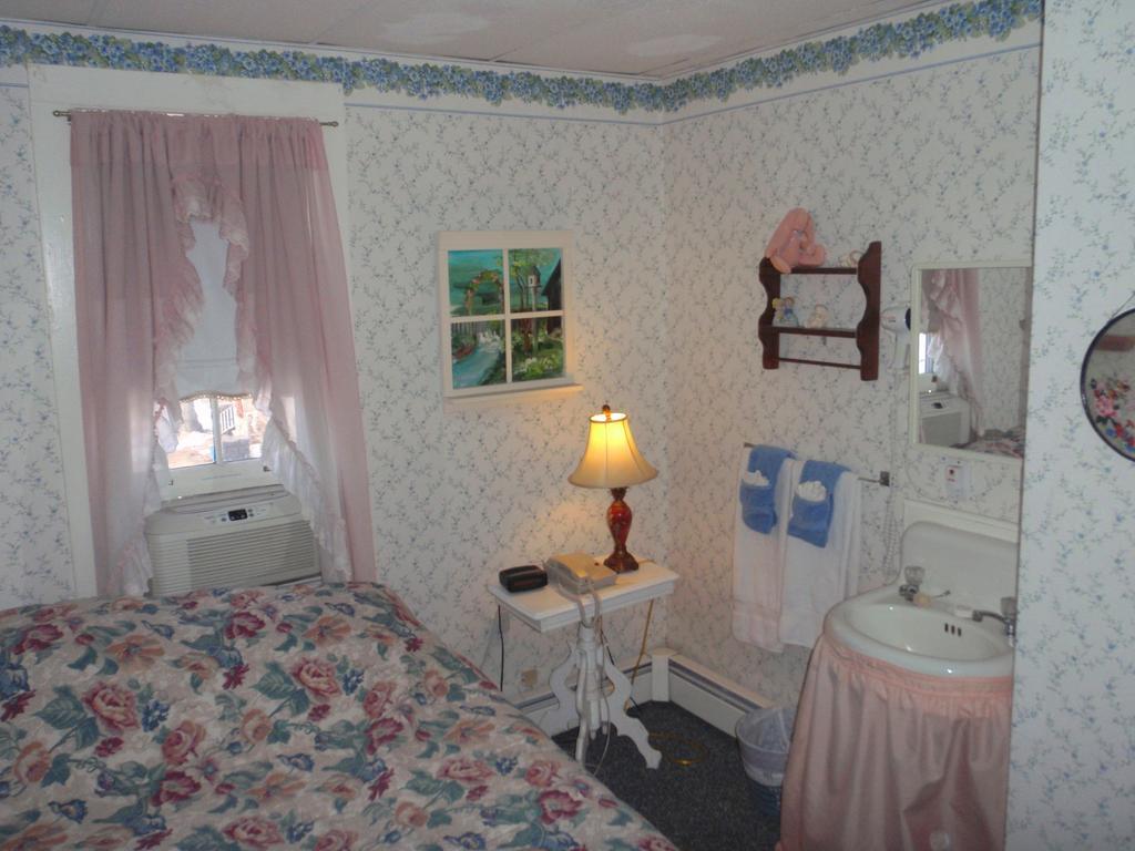 The Inn At The Shore Belmar Room photo